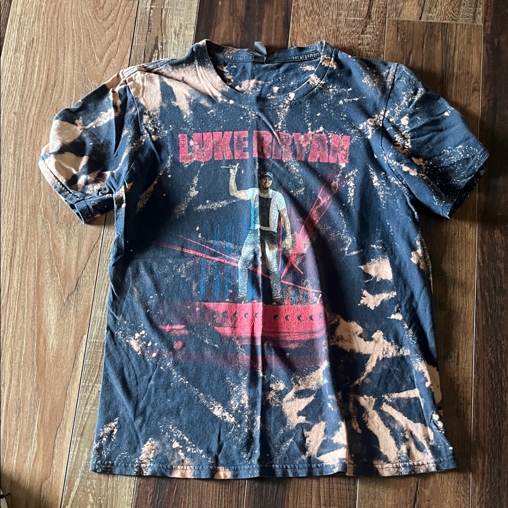 Graphic Women's Short Sleeve Tee - Black and Orange